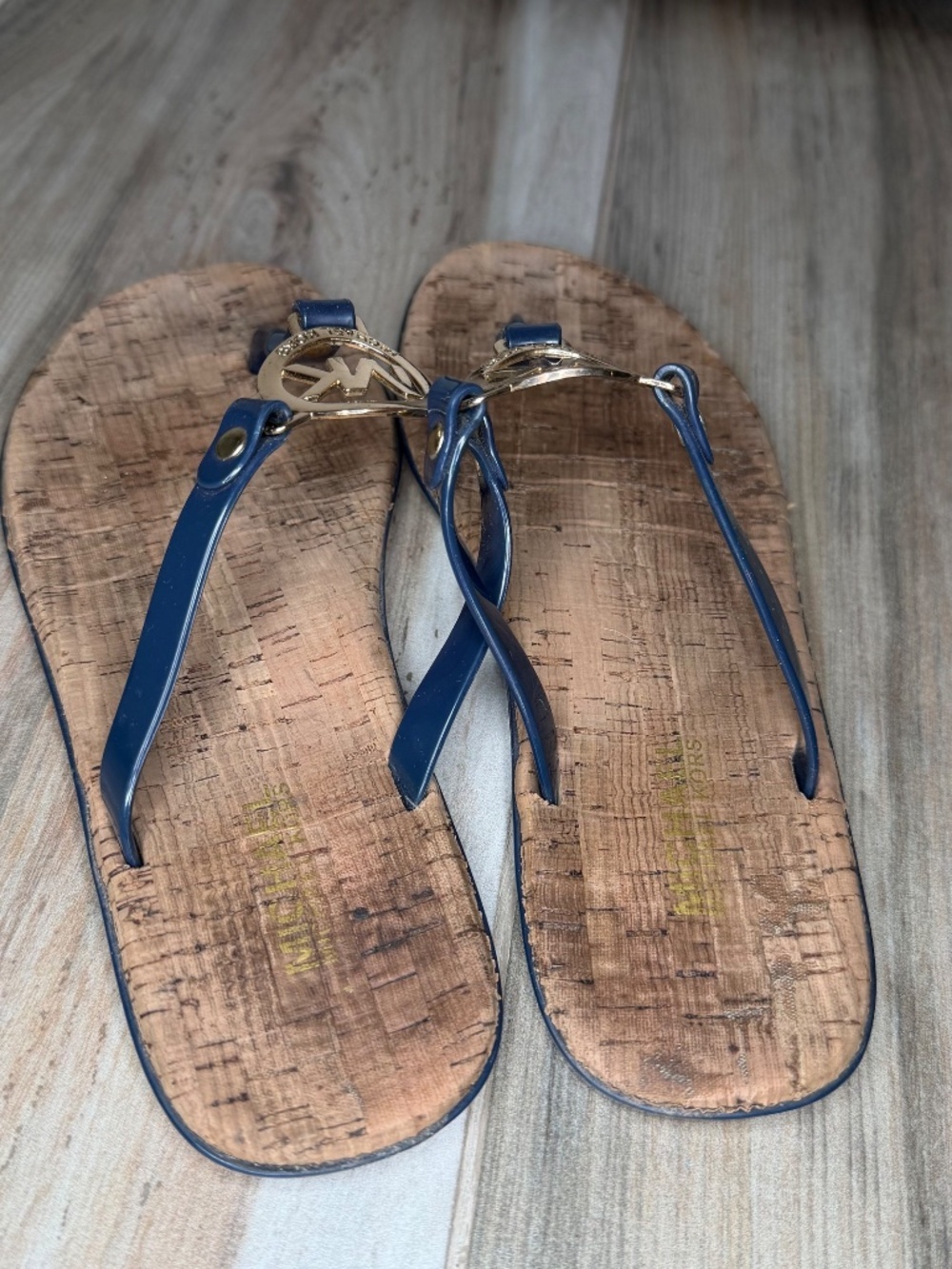 Michael Kors Navy Jelly T-Strap Cork Sole Women Sandal 8 MK Gold Logo Flip Flops - Picture 5 of 7